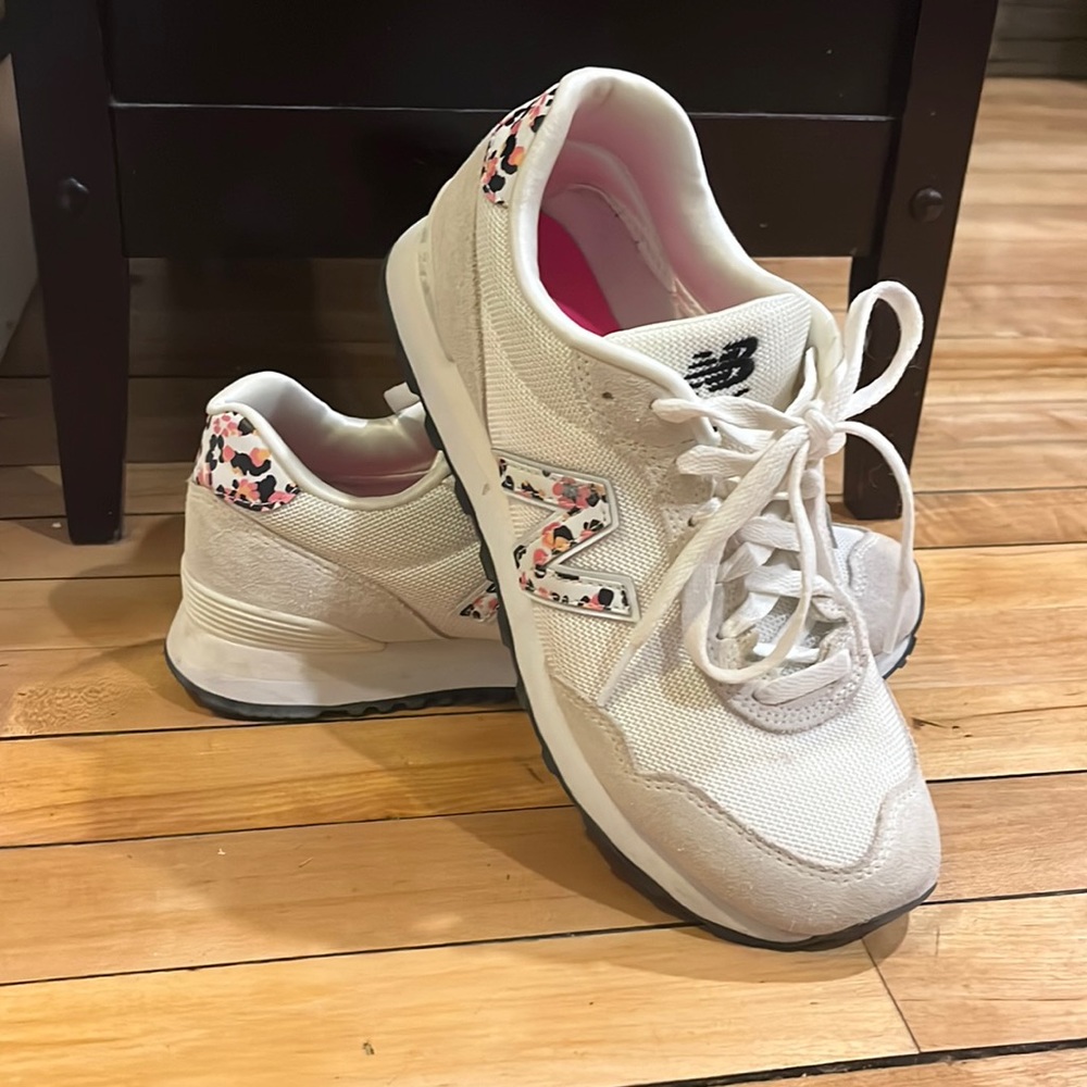 New Balance size 9